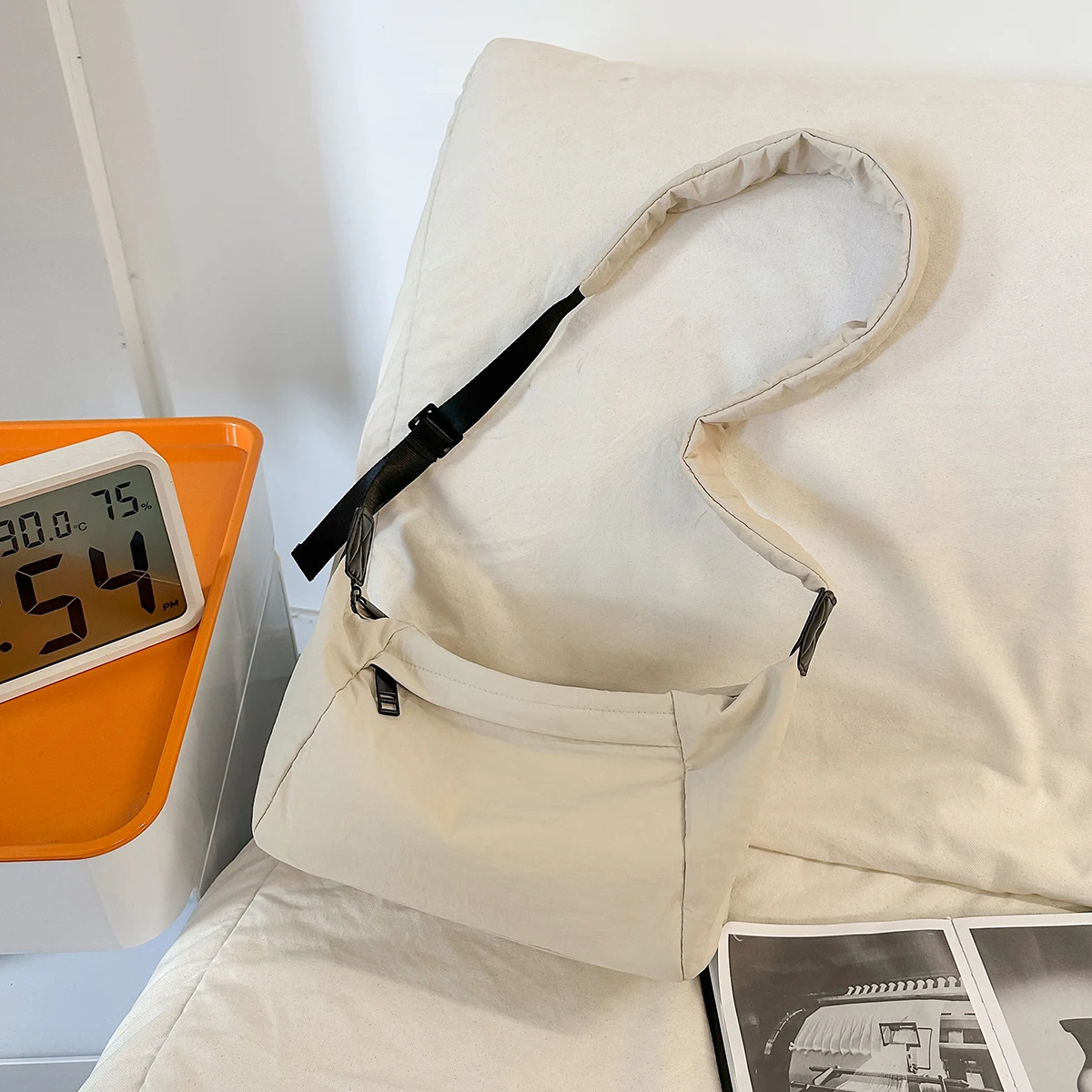 Thickened Shoulder Bag Men's Bag Crossbody Small Backpack Korean Style Crossbody Bag Men's Bag Autumn and Winter Casual Large Capacity Messenger Bag