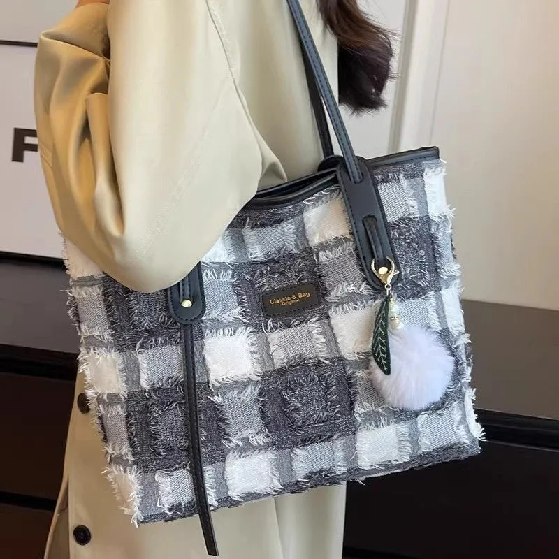 Black White Color Block Fringe Tote Bag Women Check Pattern Large Capacity Shoulder Bags Ladies Casual Commute Underarm Bag 2025