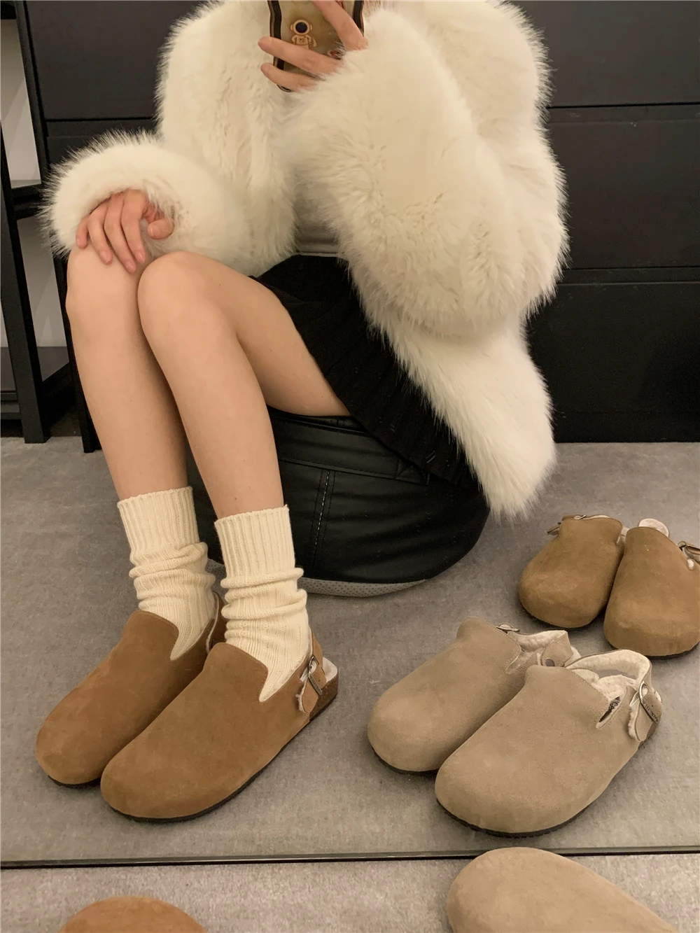 

Shoes Plush Slippers For Adults Low Slides Cover Toe Platform Flock Fur Genuine Leather Flat with fur Rubber Basic Rome Retro