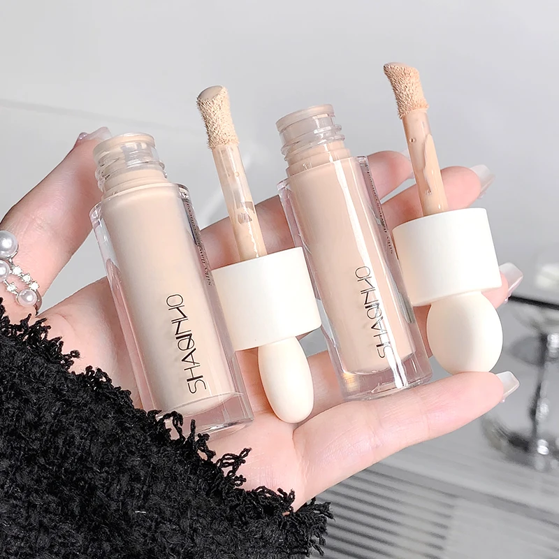 SHAQINUO Flawless Hydrating concealer Brightens Dark circles Smooths Tear troughs Long-lasting Formula Non-cakey Finish