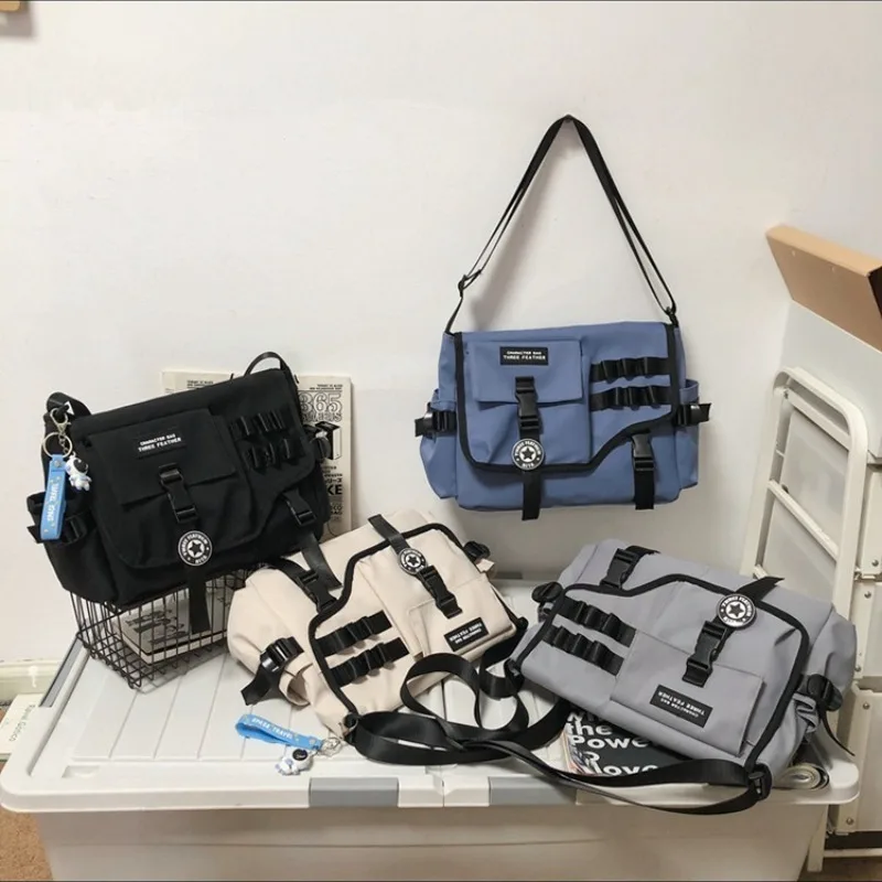 Stylish Nylon Crossbody Satchel – Versatile and Spacious Shoulder Messenger Bag