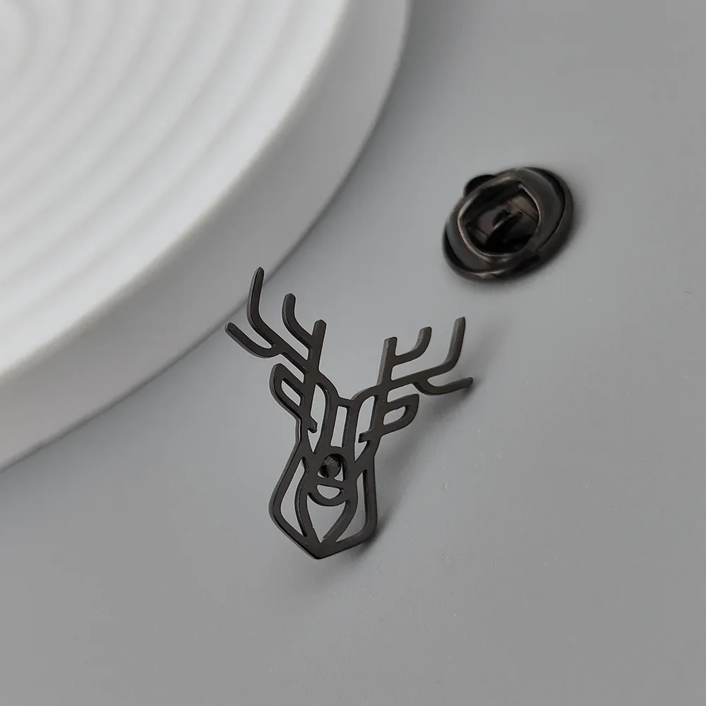 Elegant Deer Head Brooch: Luxury Stainless Steel Animal Lapel Pin