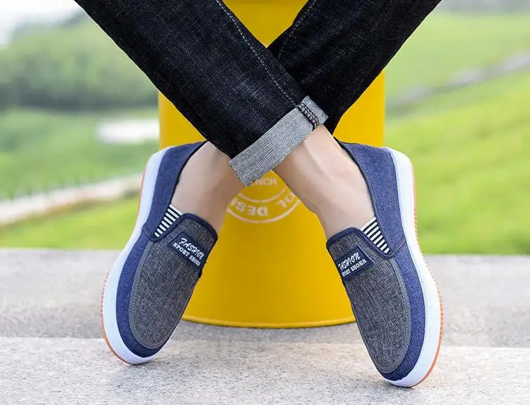 

2023 Suede Grey Casual Sport Shoes Comfortable Running Shoes for Mens and Womens Low Top Sneakers Trainers Couple Outdoor Shoes