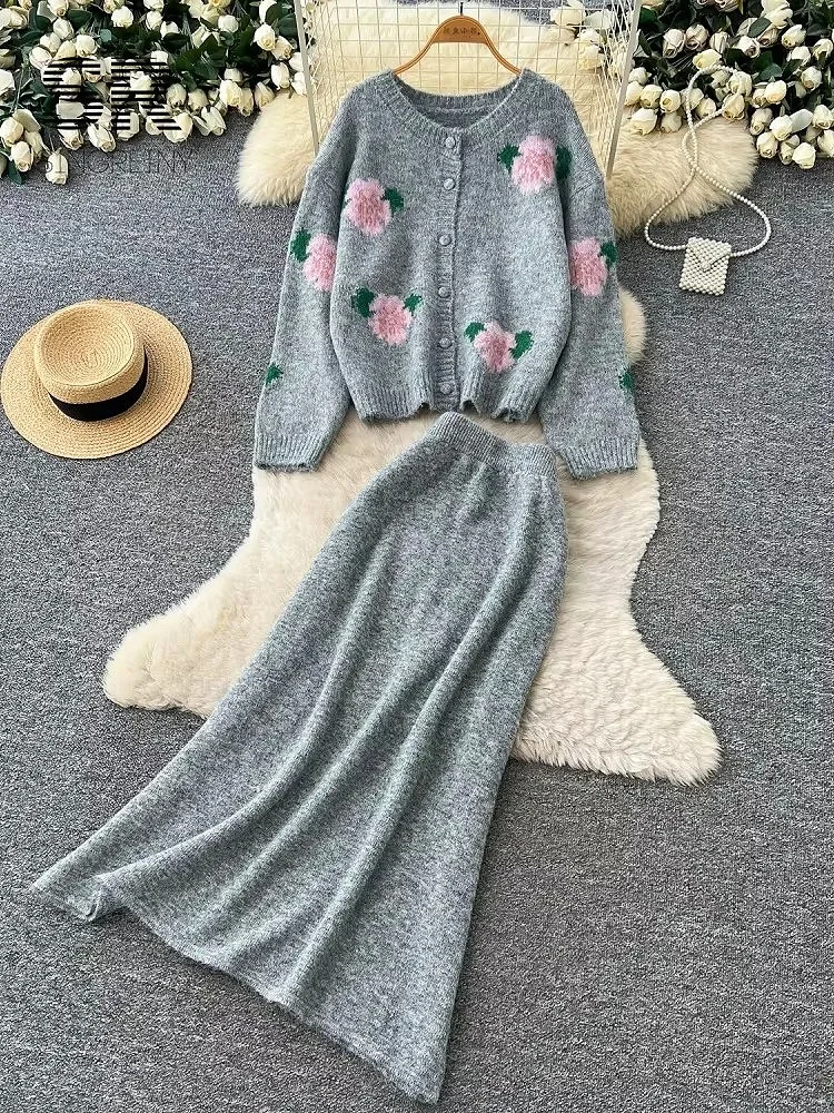 SINGREINY Ensemble de pulls en cachemire à fleurs d'hiver pour femmes, cardigans amples à manches longues + jupes longues, ensembles deux pièces en laine tricotée 2026 1 SINGREINY Ensemble de pulls en cachemire à fleurs d'hiver pour femmes, cardigans amples à manches longues + jupes longues, ensembles deux pièces en laine tricotée 2026 1