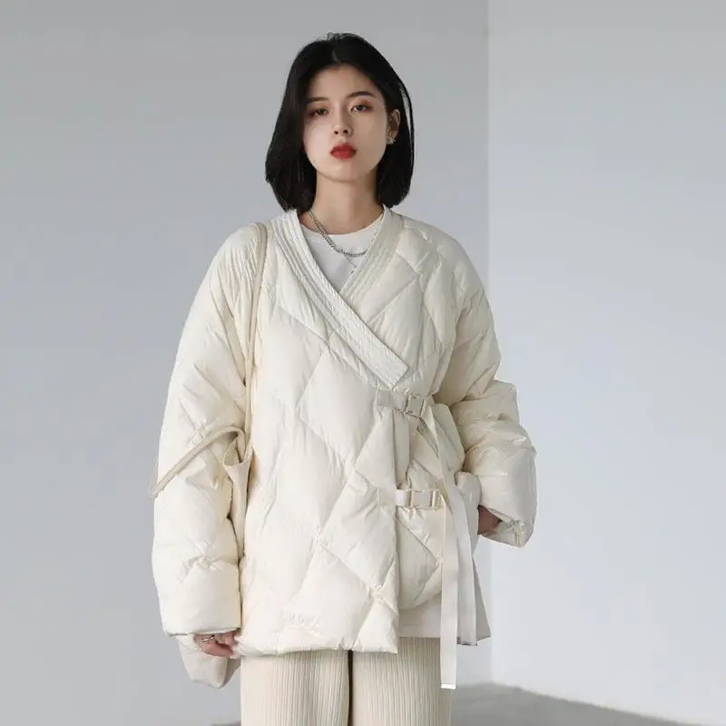 

S-M Womens White Duck Down Jacket Winter Female Coats V-neck Shorts Inclined Door Fashion Simplicity Ladies Outerwear H153