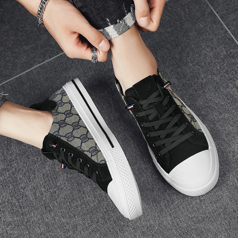 HKDQ Hot Khaki Men's Canvas Shoes Lightweight Vulcanized Shoes Men Fashion Casual Flats Sneakers Comfy Breathable Men Espadrille