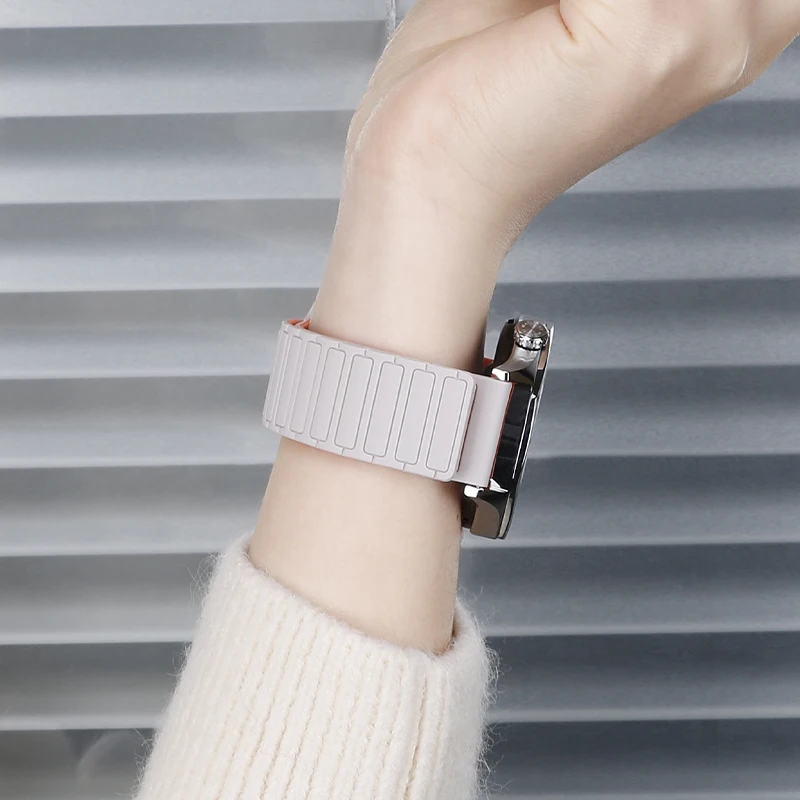 Luxury Magnetic Strap Band for Smartwatches - Premium Wristband Collection