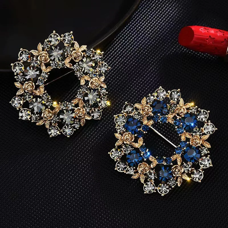 Elegant Fashion Flower Rhinestone Brooches Pins For Women Jewelry  Accessories Lady Crystal Clothing Coat Brooch Pin Luxury Gift