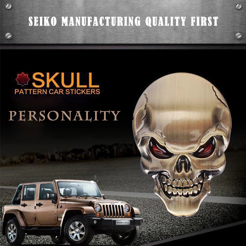 3D skull sticker – gold finish close-up