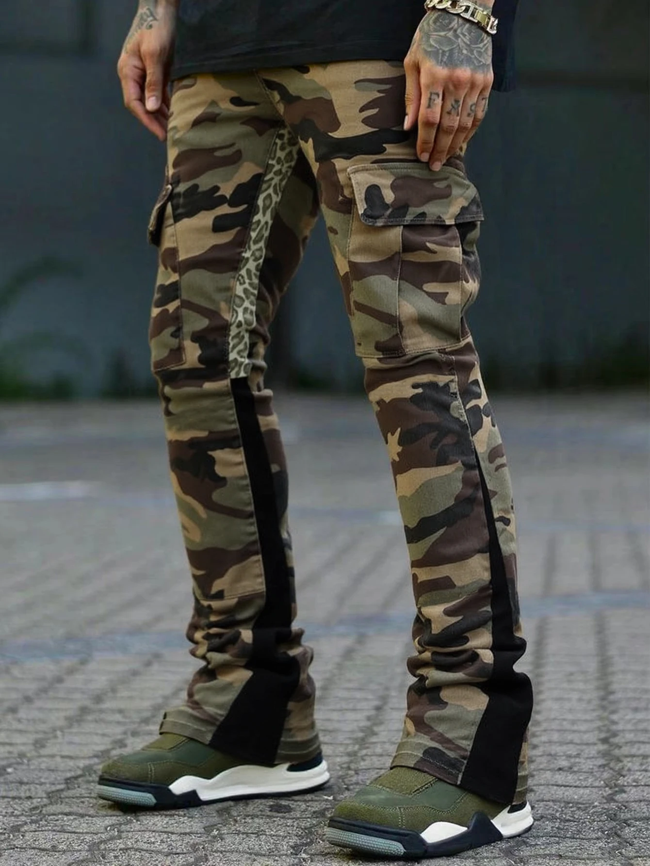 Einfache Camouflage-Freizeithose für Herren, lange Outdoor-Wanderhose mit geradem Bein, modische Slim-Fit-Schlaghose, Frühlings- und Herbstkleidung