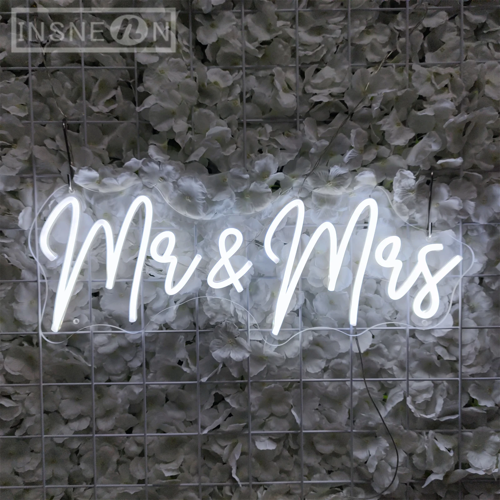 

Mr & Mrs Neon Signs Wedding Decor Light Wedding Party Home Bedroom Art Wall Decor Gift For Wall Neon LED Lamp Personalized Gifts