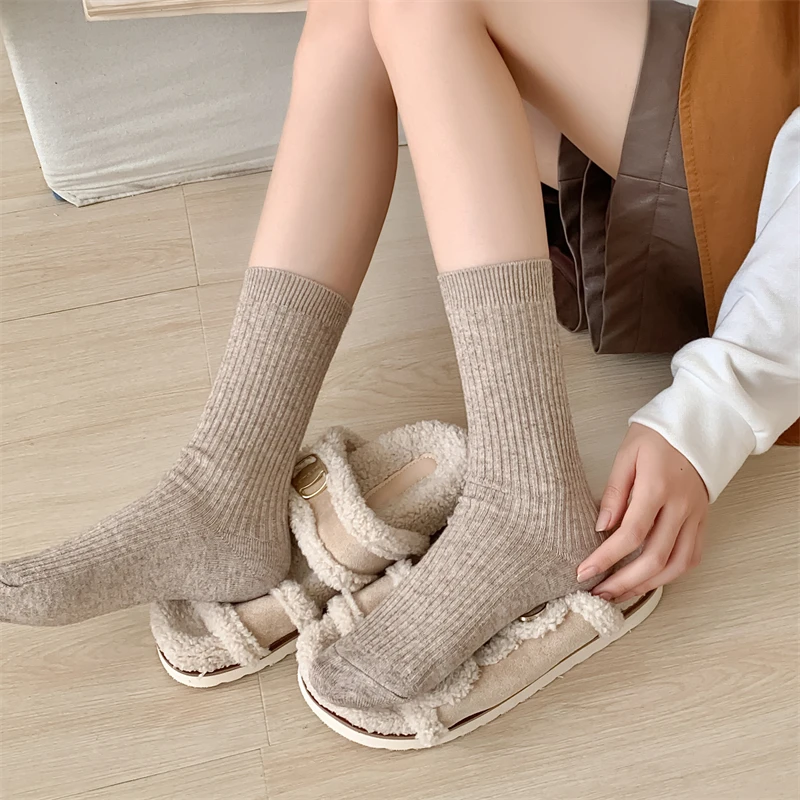 Retro Women Socks Japanese Style Autumn Solid Color Warm Home Simple Crew Socks Girls Breathable Casual Striped Loose