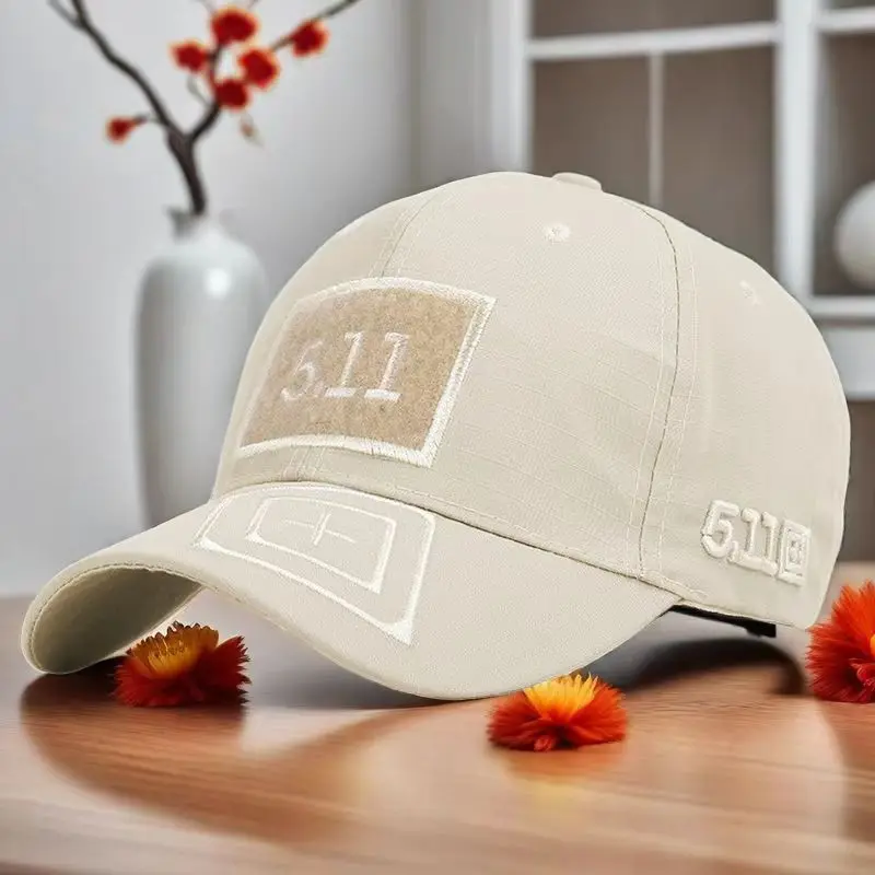 

Camouflage cap: Adjustable, army green for tactical use, fishing, sports, and leisure. Stylish military-inspired hat.