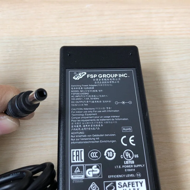 Fsp Original Fsp090-diebn2 19v 4.74a 90w 5.5*2.5 mm de Comutação Adaptador Alimentação ca Carregador para Hikvision Gravador Vídeo Fonte Alimentação - Image 2