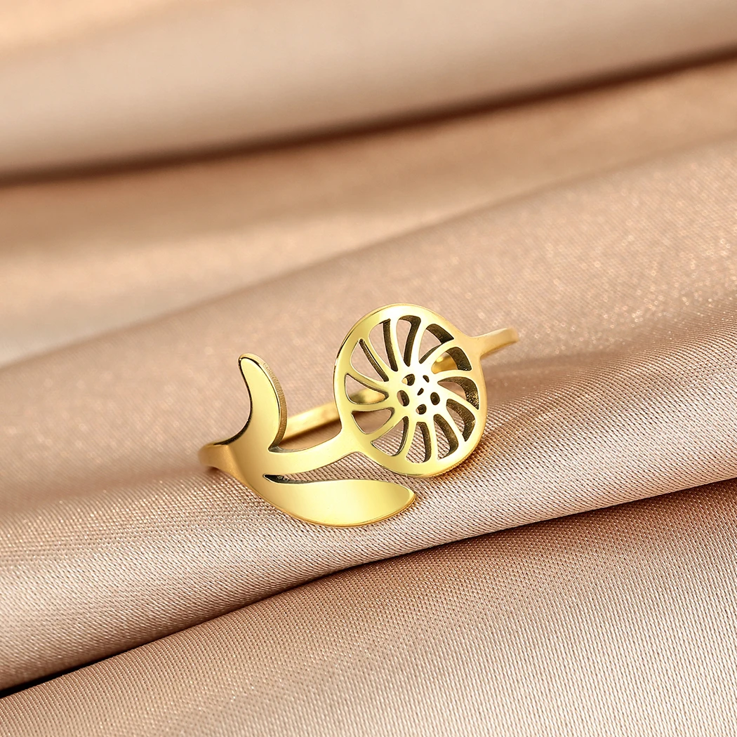 Anillo Geométrico de Flor y Hoja Vintage (Acero Inoxidable Dorado) S21a53e33f9194dd5ace20d421b331326w