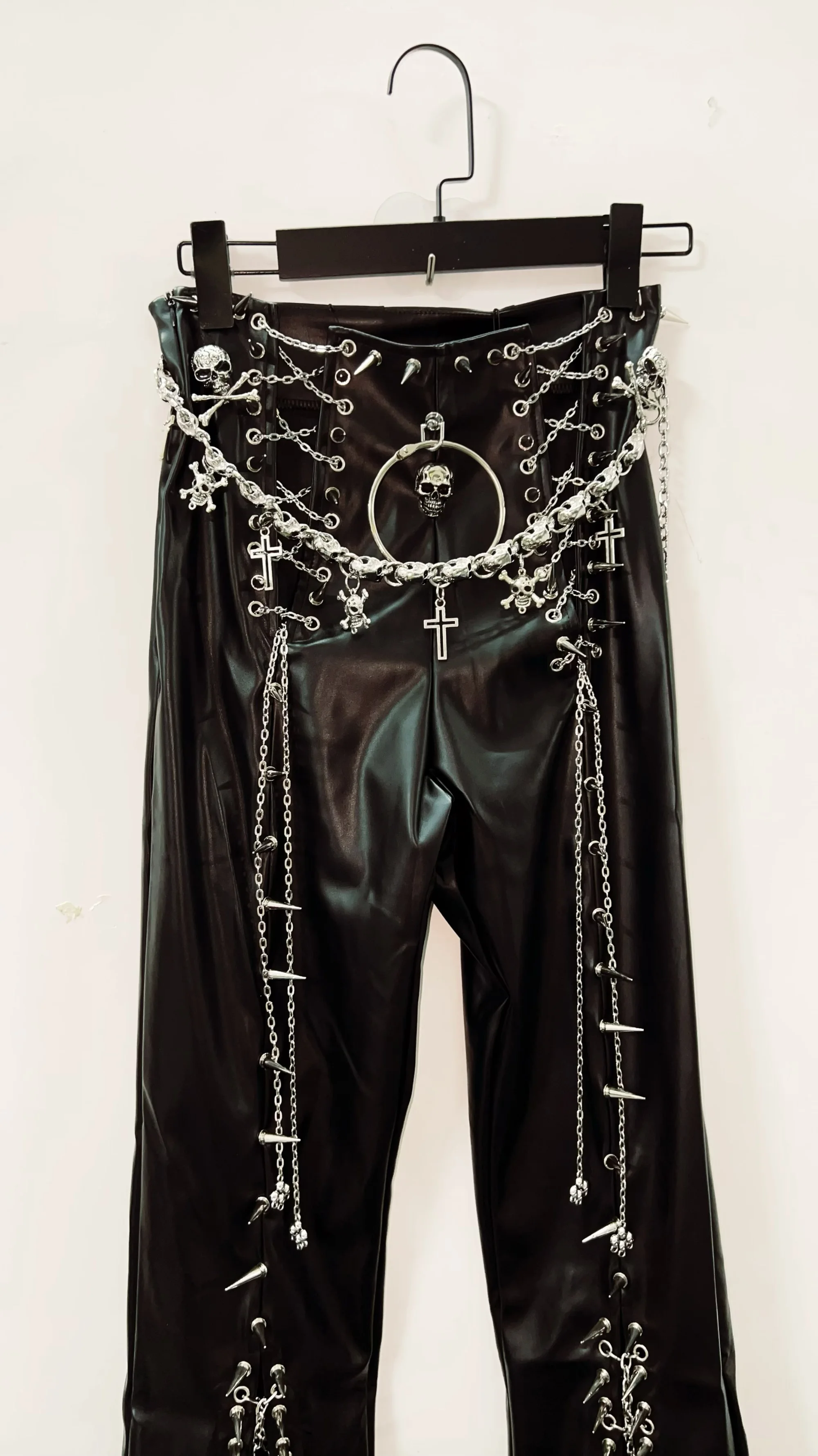 Metal Pendant and Chain Faux Leather Trousers 6