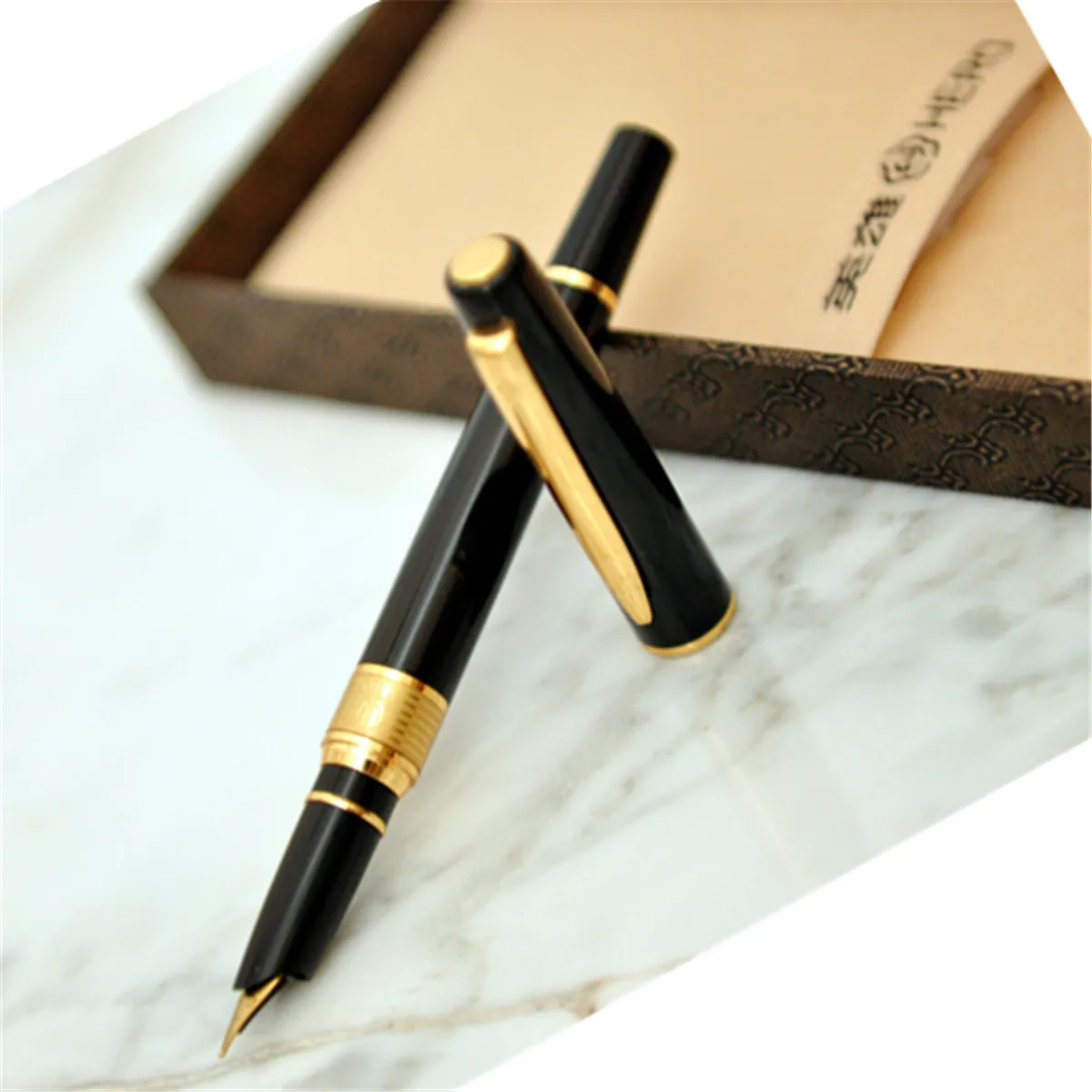 HERO 3801 Black Gold Clip Fountain Pen Retro Ink Pen Finance Nib Fine 0.5mm Business Office School Supplies Stationery