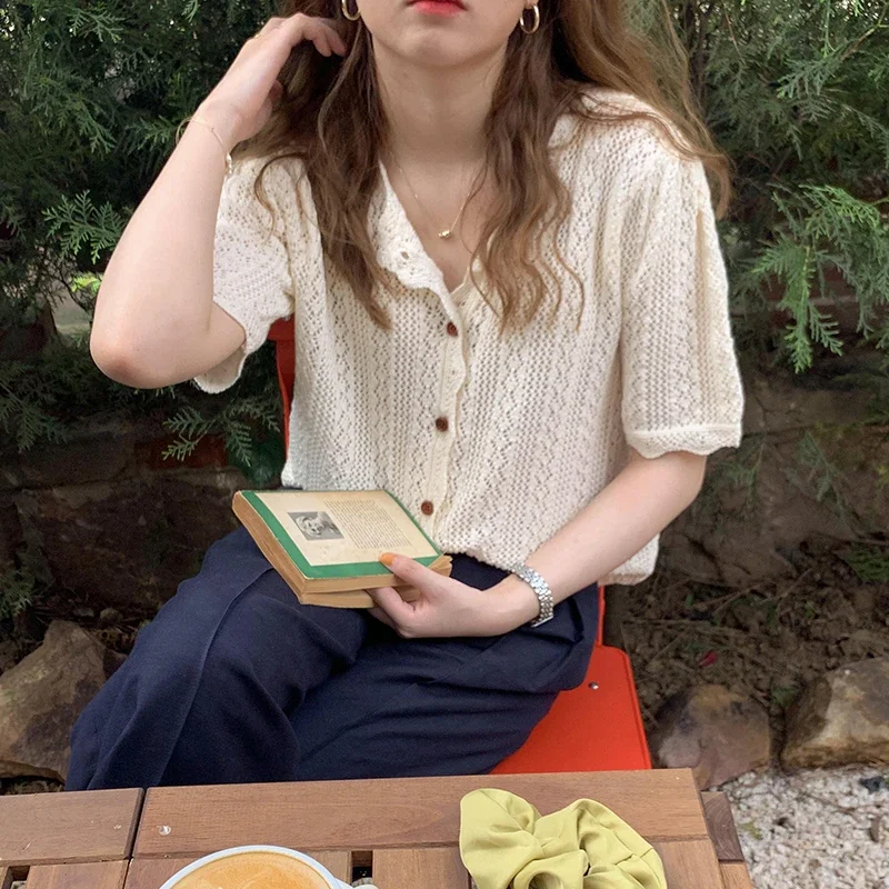 Summer New Women's Collar Solid Color Shirt Elegant Retro Short Sleeved Single Breasted Cardigan Top