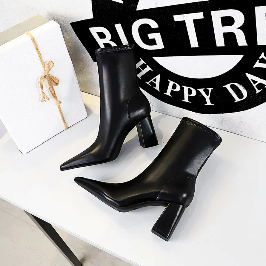 

BIGTREE Autumn Winter Shoes Women Leather Boots Pointed Toe Heel High Heel Boots Thick Heel Women's Ankle Boots Plus Size 43