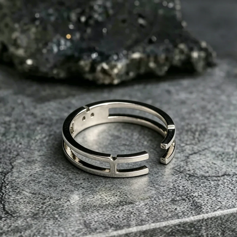 Elegant Oval Hollow Metal Ring Set for Women - Minimalist Handmade Jewelry Gift