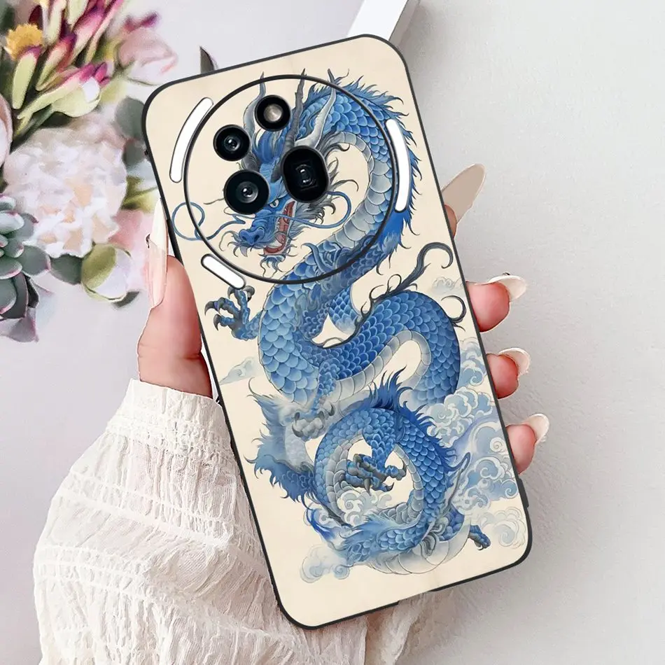 Elegant Butterfly Cat Printed Black Silicone Soft Phone Case