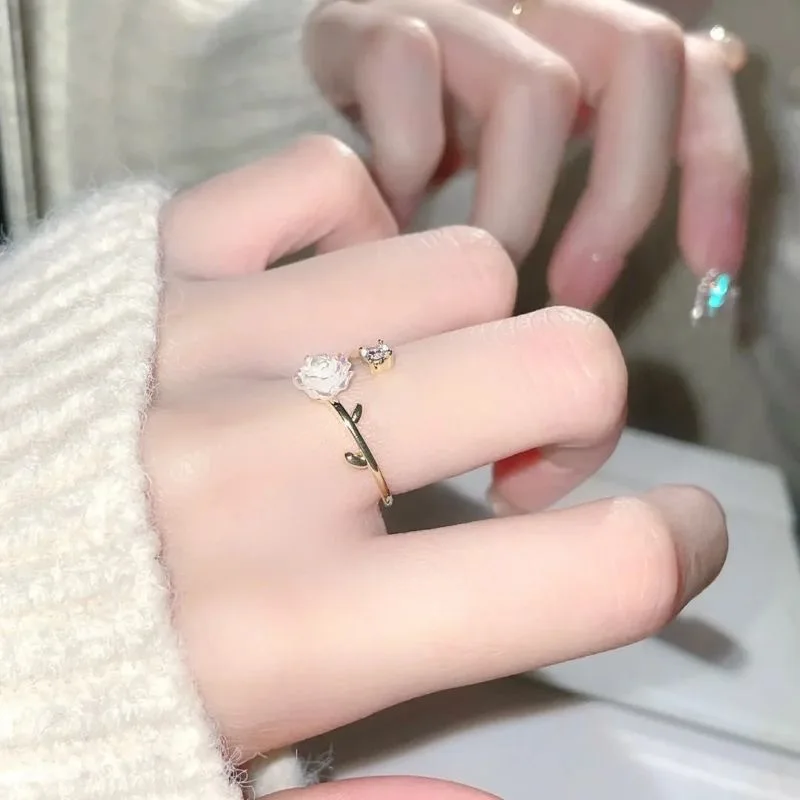 Anelli di fiori di rosa Vintage per le donne stile coreano regolabile Sakura Princess Finger Ring Bride Wedding Engagement Party Jewelry