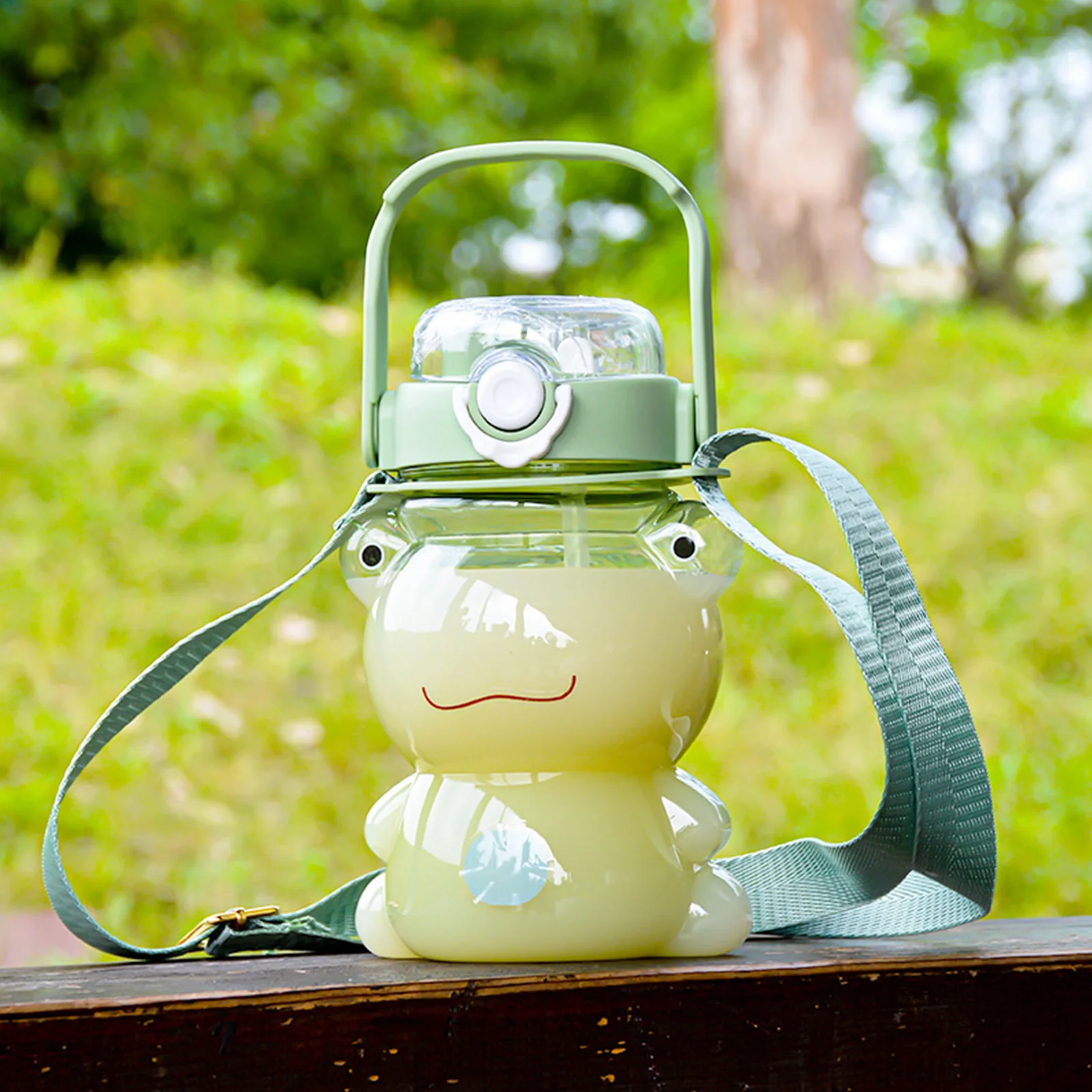 Water Bottle Cute Frog Straw Water Bottle Sport School Office Gym Lid Bottles for Girls Kids Kettle 850ml Large Capacity