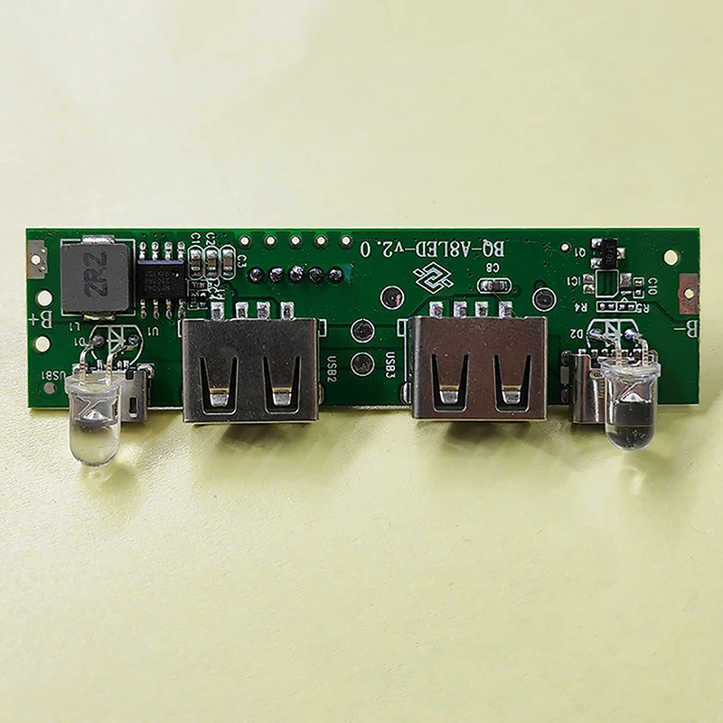 5V 2A �Ŀ� ��ũ ȸ�� ��� ������ ���÷��� Ÿ��-C ����ũ�� USB ȣȯ ����� �Ŀ� ���κ��� A8188