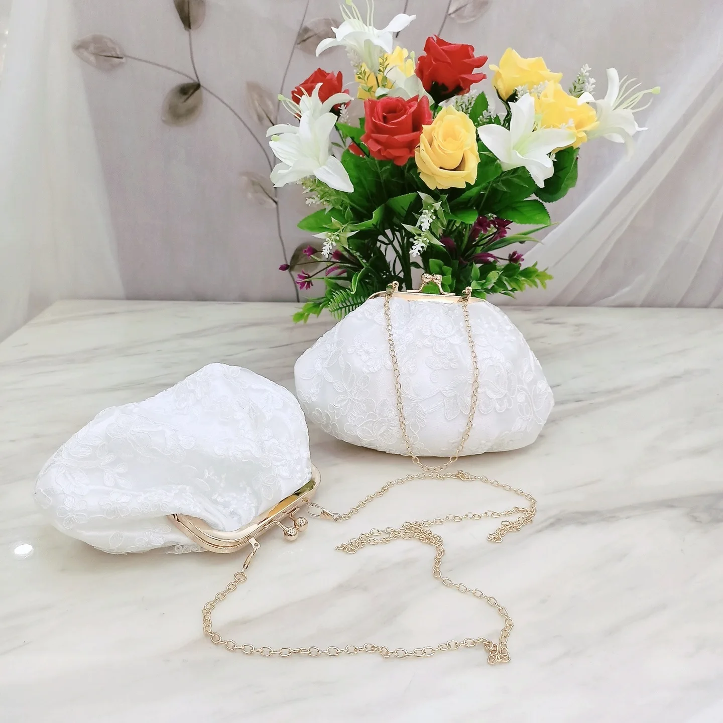 

New Elegant and Hanfu Handbag for Women Paired with Qipao, Embroidered Handbag, Antique Small Bag An Elegant Woman