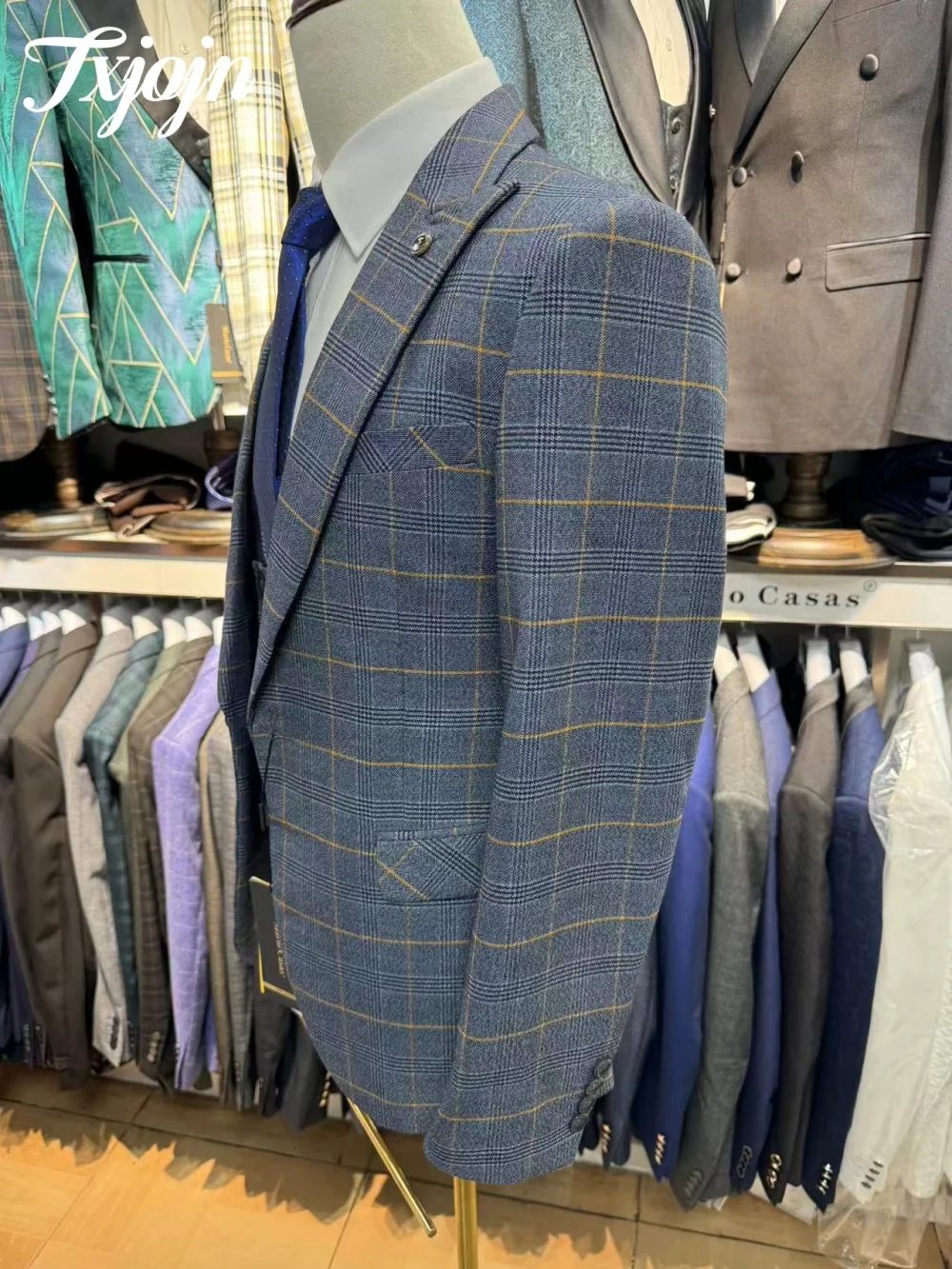 Fashionable Plaid Single Button Men Suit Set 3PCS Luxurious Men Office Suit Classic Groomsmen For Business Wedding