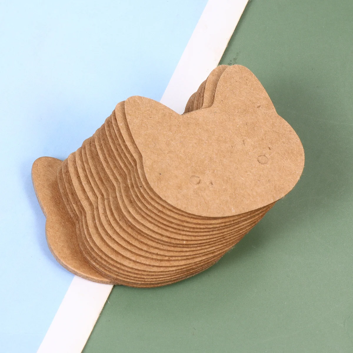 

400pcs Cat Ear Shape Earring Holder Kraft Paper Earring Tag Cards Jewelry Display for Home Shop