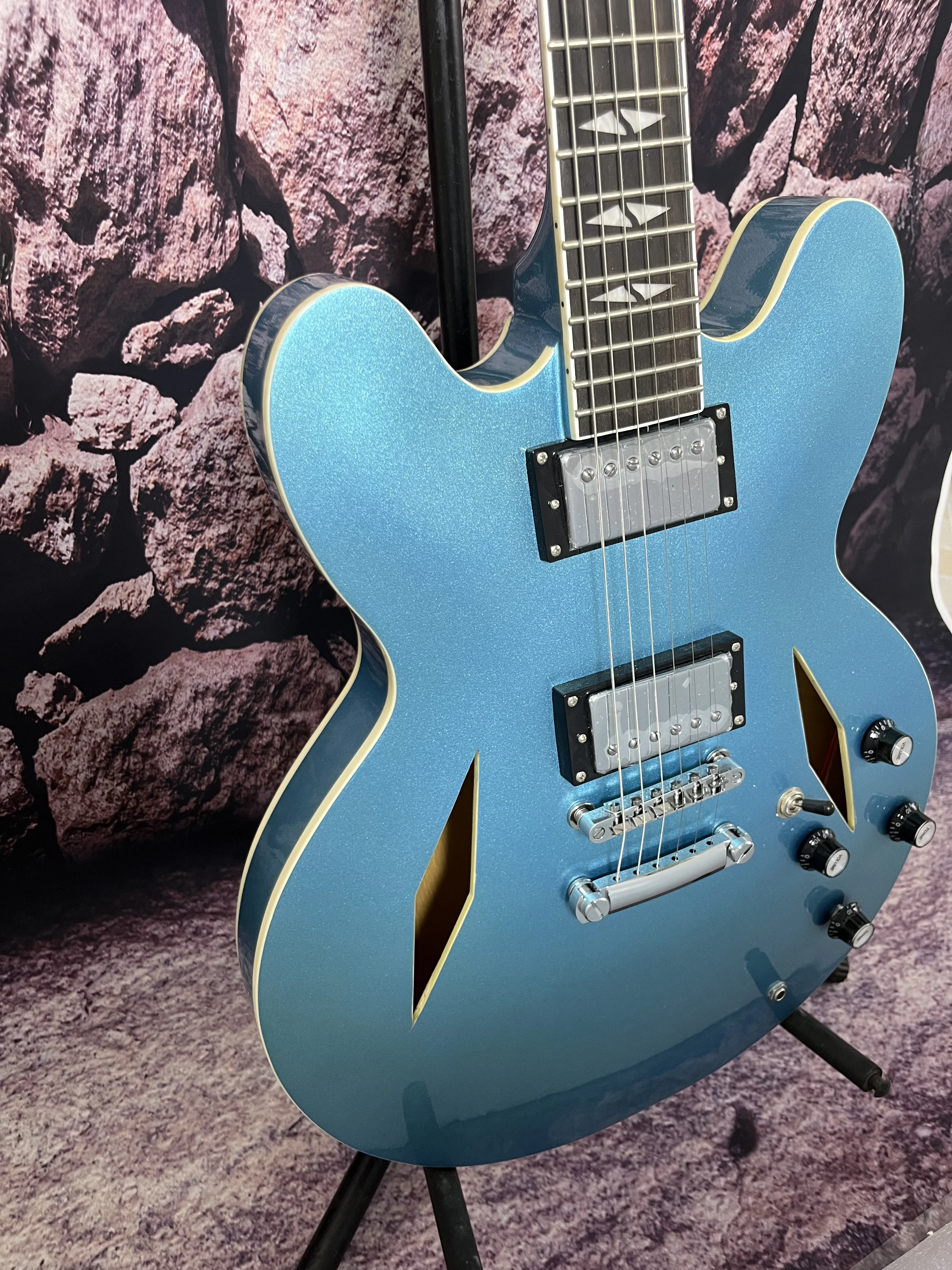 Factory customization electric guitar DG335 metal blue color semi-hollow body