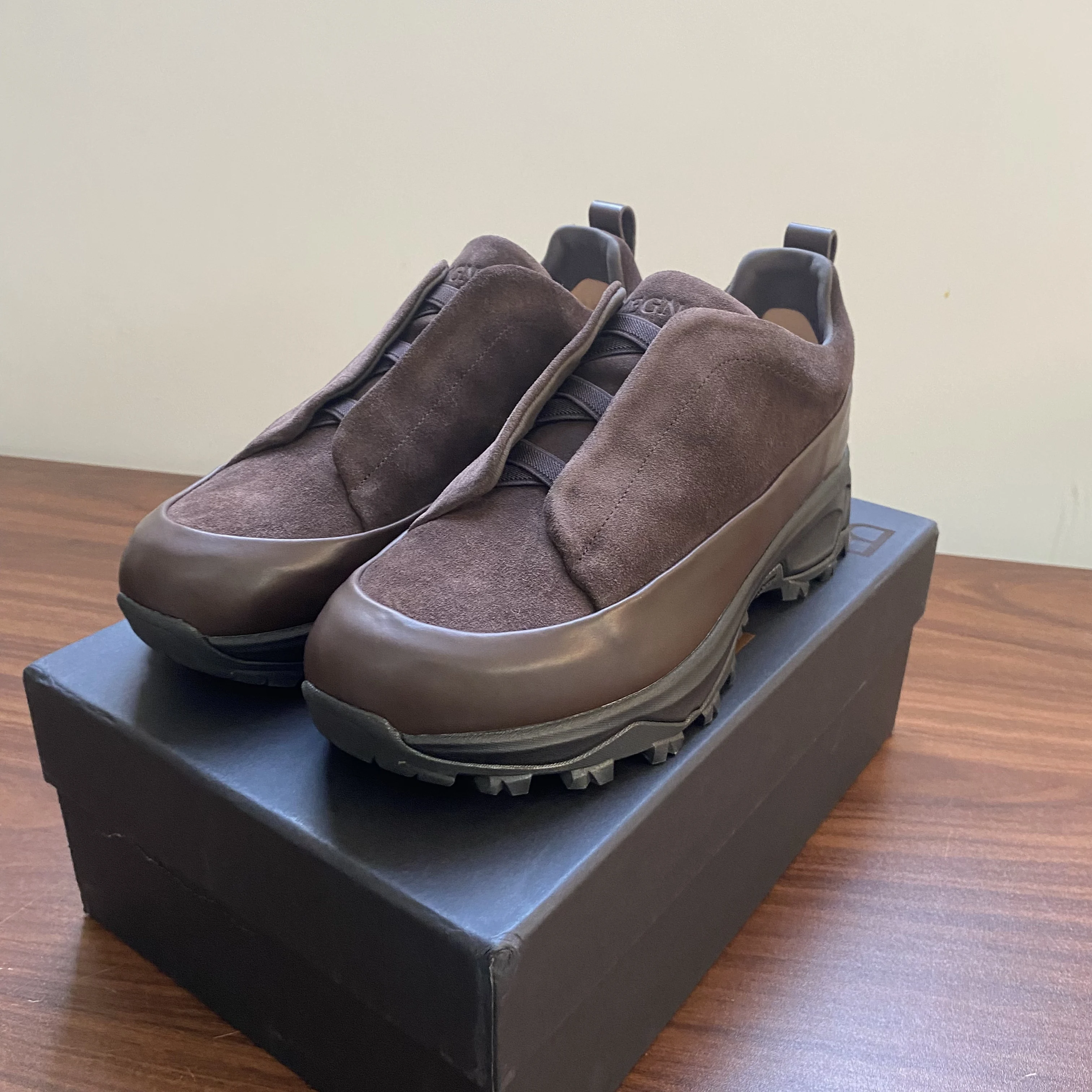 Luxury Golf Shoes Men's Professional Golf Shoes Anti-slip Outdoor Hiking Sneakers Women's Comfortable Sneakers