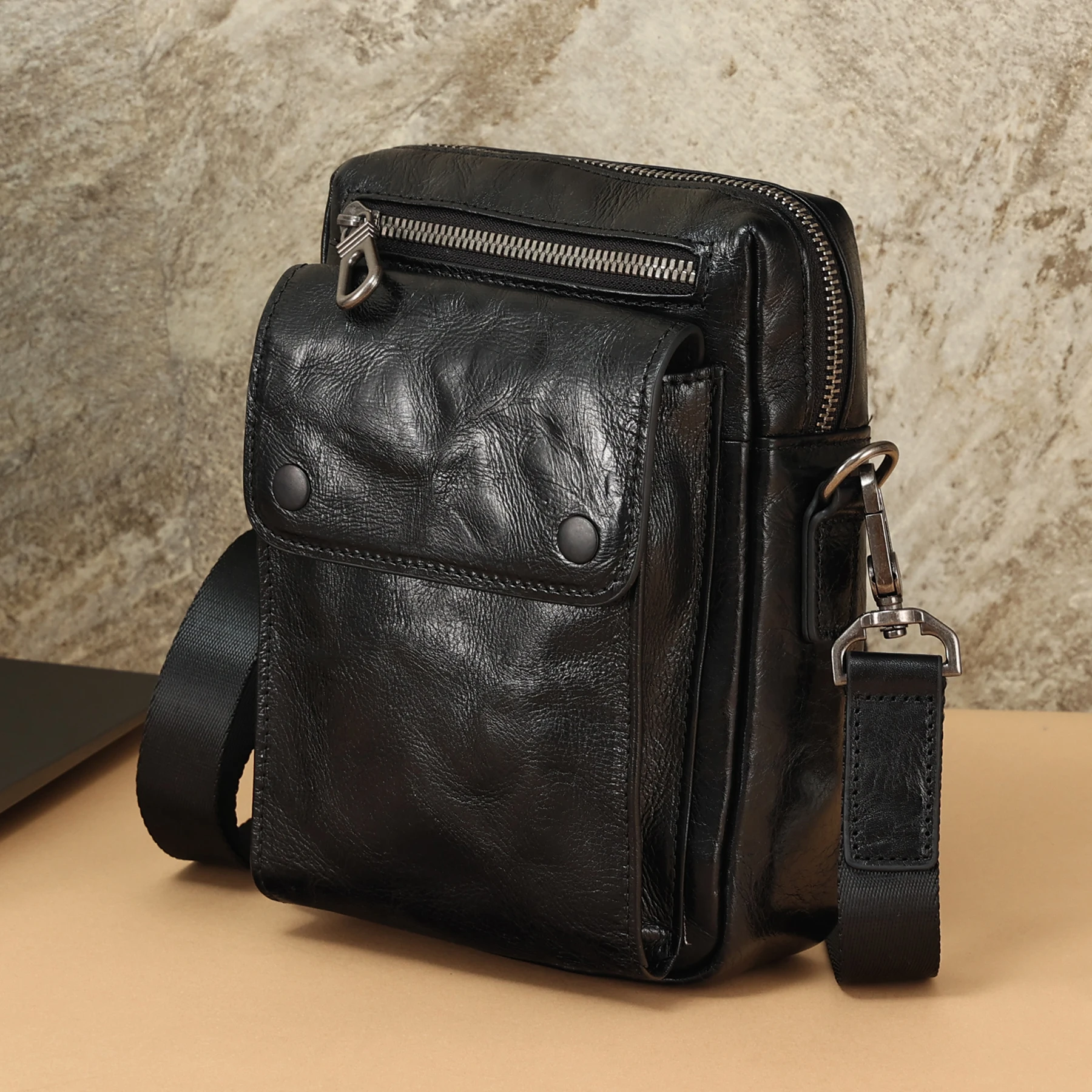 New Simple Commuter Crossbody Bag Cowhide Business Men's Shoulder Bag Genuine Leather Crossbody Bag Premium Bag For Men