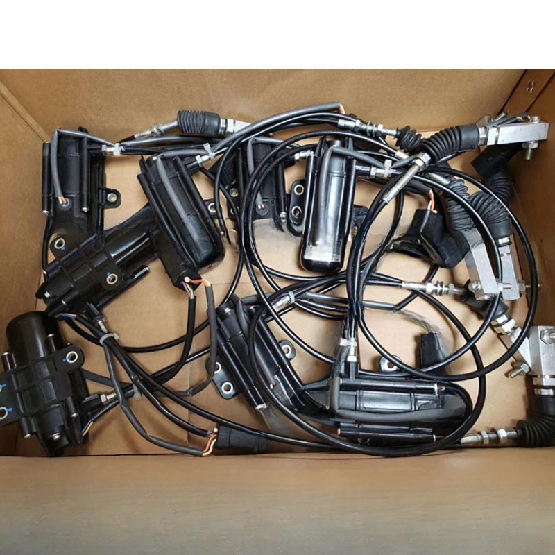 

Excavator motor throttle 305.5E/305.5E2/306E/307E/308E