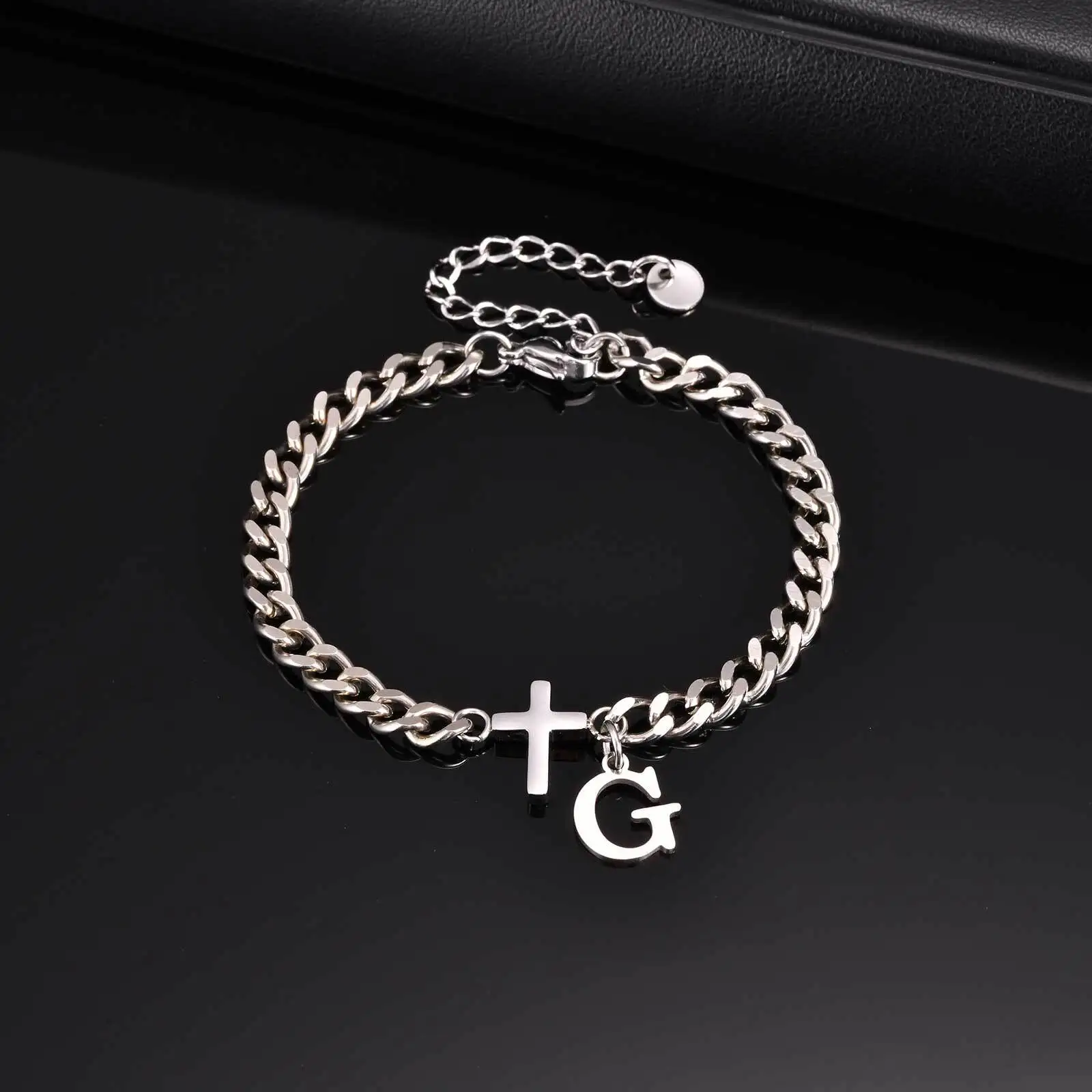 ★U.R.G.E. ANTI CROSS BRACELET ☆U.R.G.E. ANTI CROSS BRACELET ANTI CROSS CRADLE BRACELET