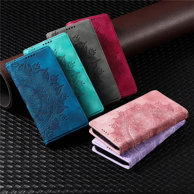 Luxurious Leather Flip Cover Wallet with Totem Design