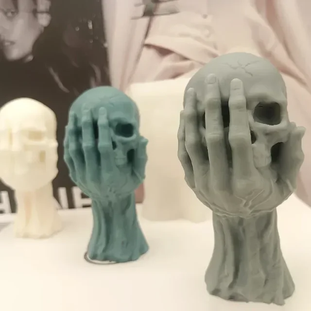Creative Halloween Hand Held Skull Silicone Mold Halloween DIY Chocolate Candy Molds Baking Cake Decor Tool Candle Mould 3