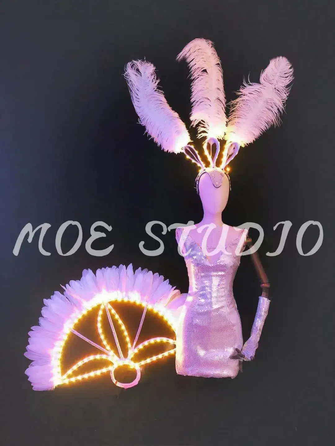 

luminous fan night dance show singer dance Costume Bar nightclub gogo LED sequin feather headdress