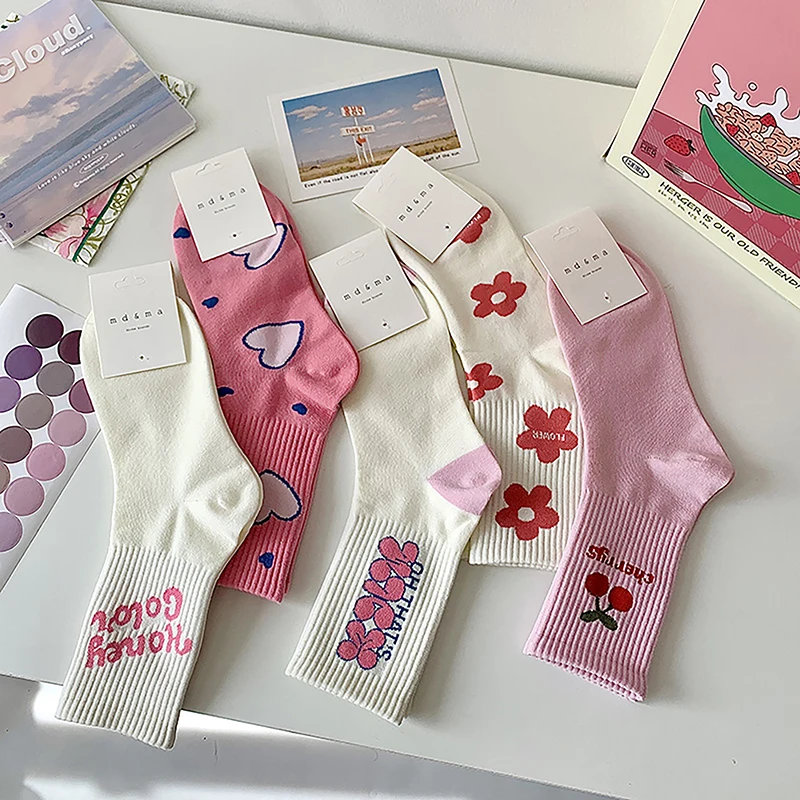 

1 Pair Y2K Pink Sweet Couple Socks Women's Casual Cotton Mid Calf Socks Sweet Heart Lychee Crew Socks Floral Bow