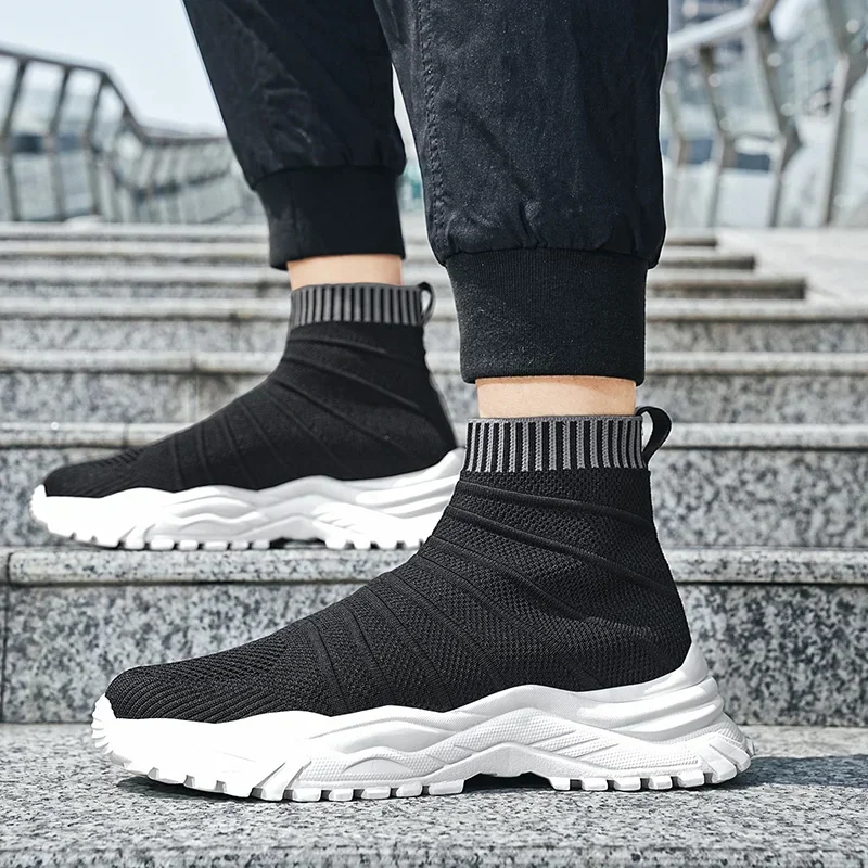 Black Running Shoes Men High Sock Trainers Women Slip on Couple Casual Shoes Lightweight Sneakers Men Basket Motorcycle
