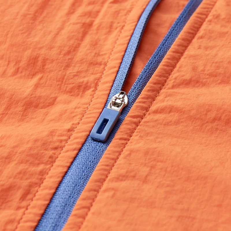 Lightweight Hooded Hiking Jacket with Packable Outdoor Design