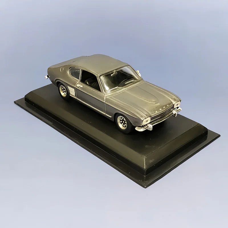 Modello In Lega Berlina Classica Ford Capri Muscle Car In Scala 1/43