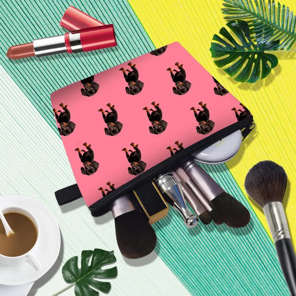 

Multifunctional Makeup Bag Capacity Wiener Dog Print Cosmetic Bag Portable Soft Multifunctional Travel Toiletry Makeup Storage