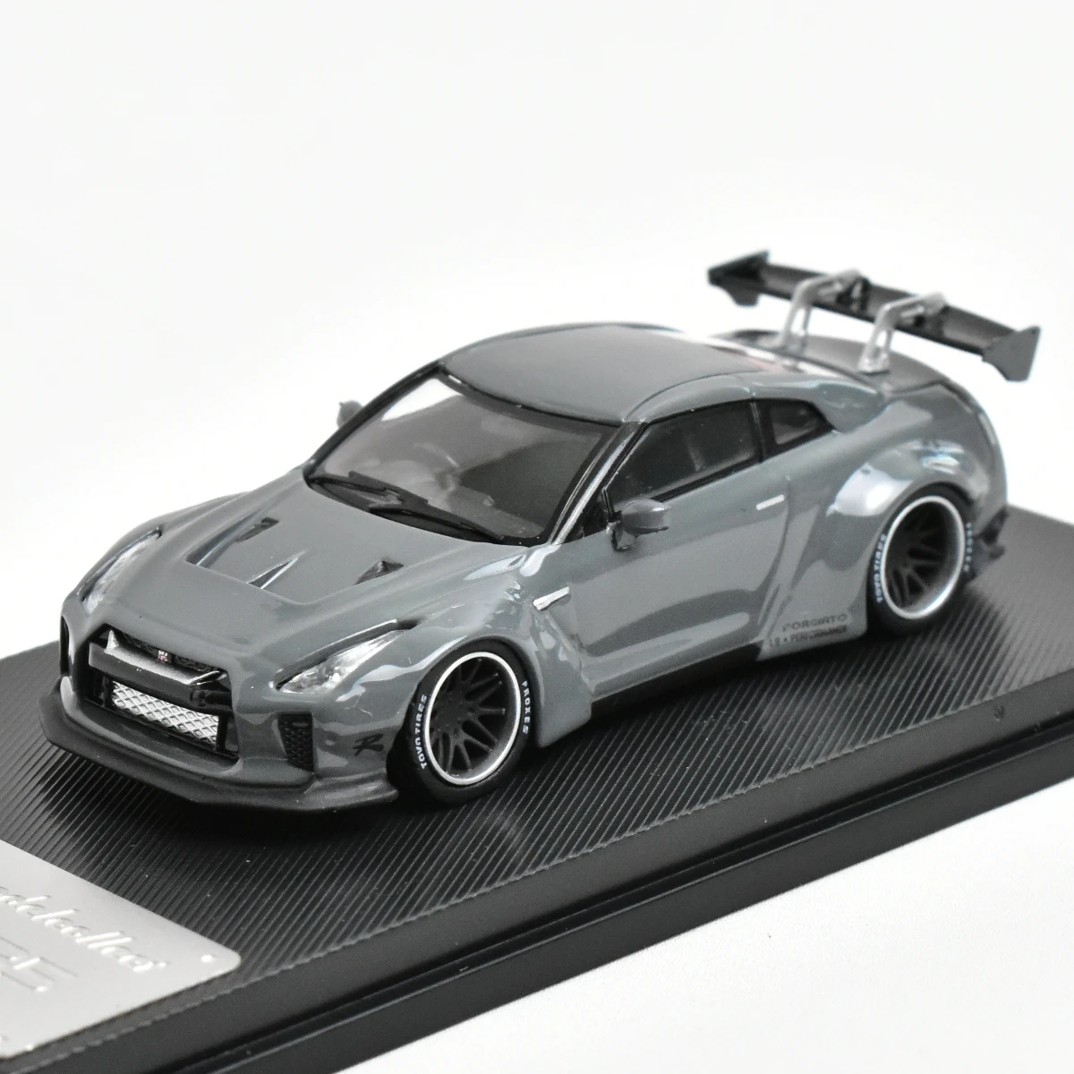 MC Model Collect 1:64 GTR R35 Diecast Model Car - AliExpress