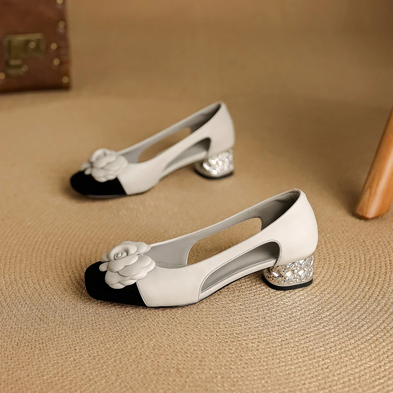 Women's New Spring/Summer Genuine Leather Square Toe Flower Breathable Hollow Middle Heel Color Blocked Single Shoe