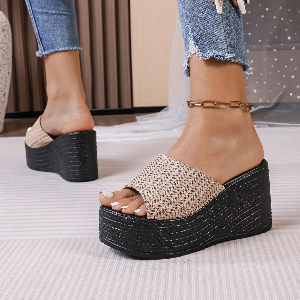 Women Wedges Slippers 2025 New Summer Beach Platform Sandals Fashion Weave Slippers Women High Heel Slippers Slides Women — view 6