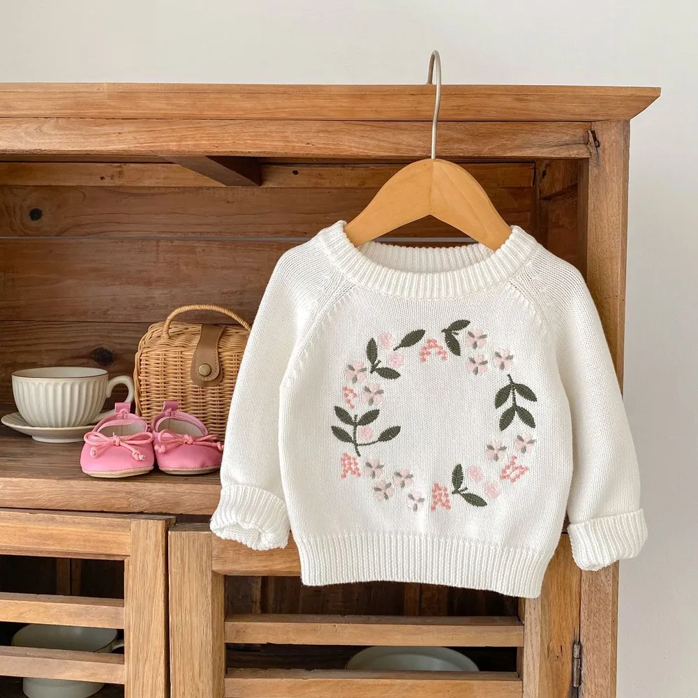 

0-3T Autumn and Winter 2023 kids sweaters High quality flower embroidered knitted sweater Soft and warm knit top