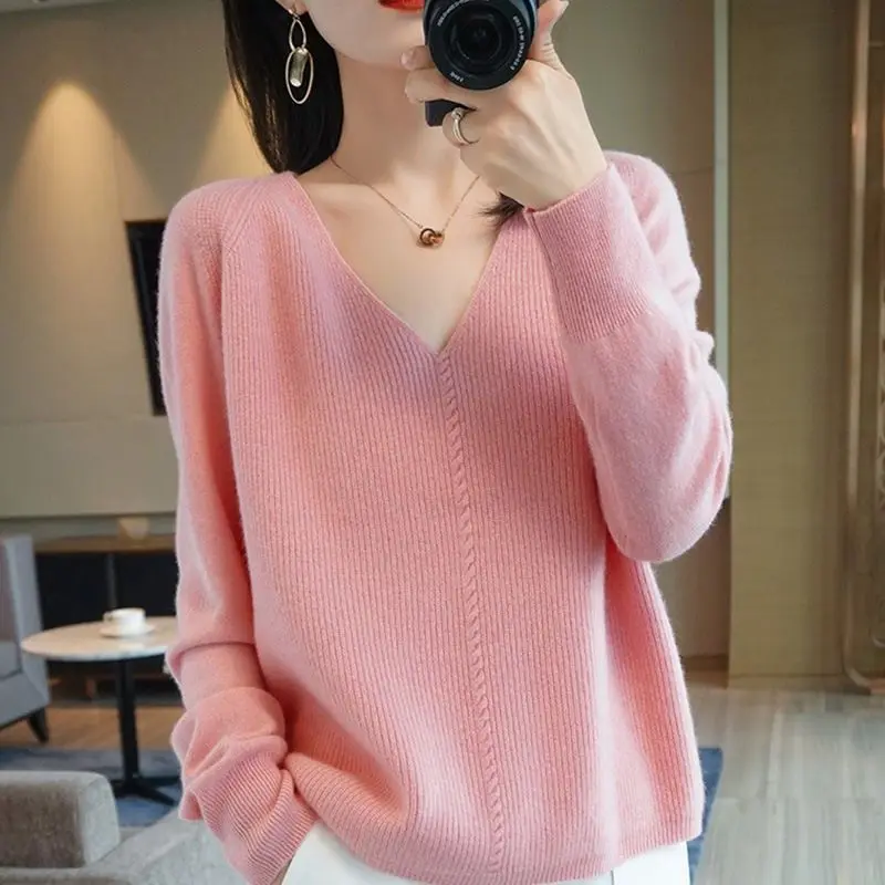 

Korean Fashion Solid Color V-Neck Knitted Sweaters Women's Clothing 2022 Autumn New Casual Commute All-match Loose Pullovers Top