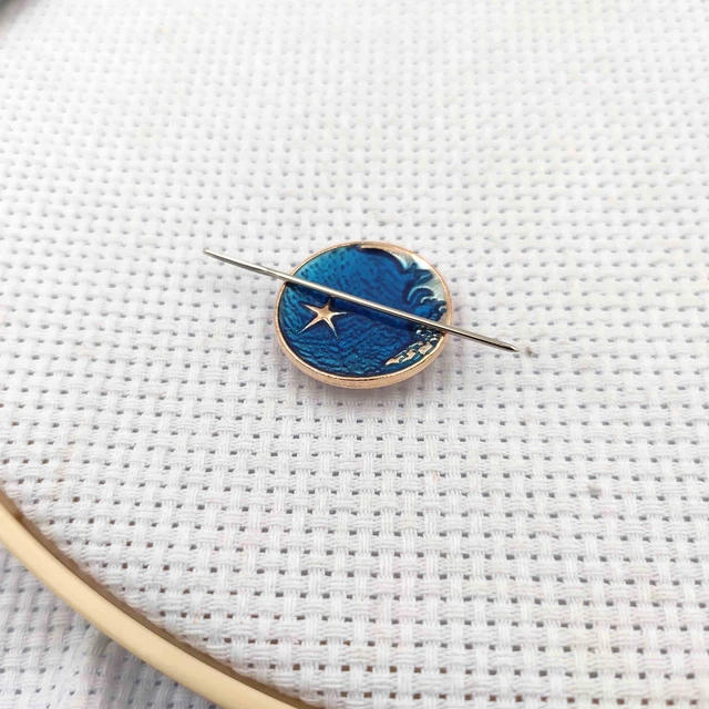 Needle Minder for Cross Stitch Magnetic Needle Holder Magnet Embroidery  Sewing Needlework Needleminder Crossstitch Women Gift - AliExpress